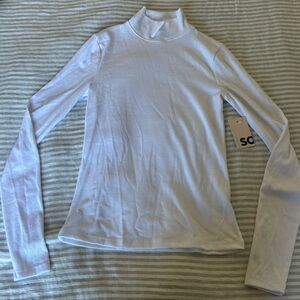 Women’s White Turtleneck Top